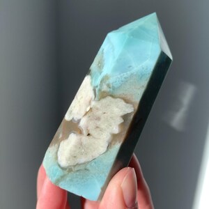 Cherry Flower Agate Point (128.8G) Green Flower Agate Cherry Flower Agate Point (128.8G) Green Flower Agate