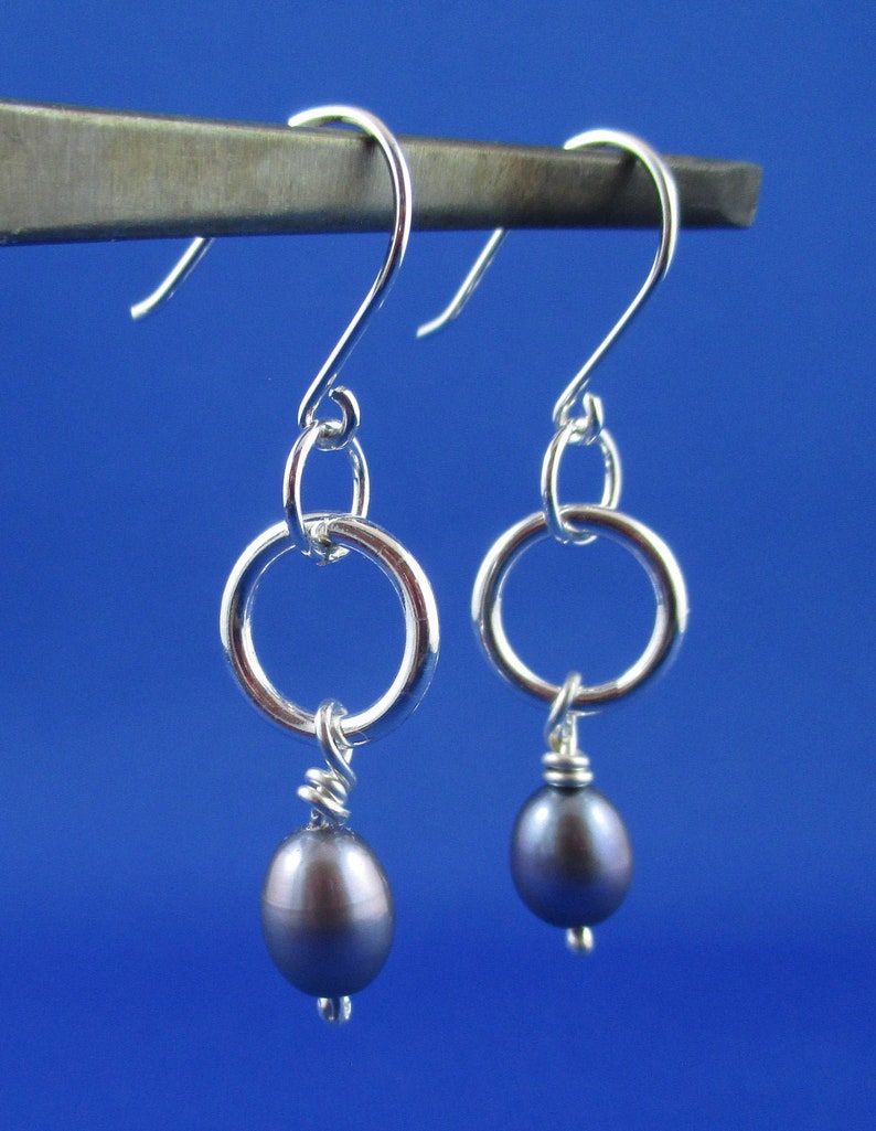 Hoop /& Pearl Drop Earring