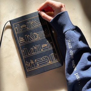 Bookshelf Reading Journal | Bookish Gifts | Booktok
