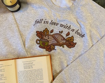 Jesienna bluza z nadrukiem książki | Jesienny okrągły dekolt Bookworm
