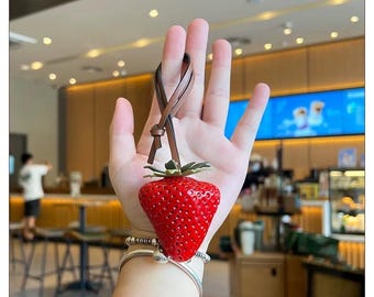 Charm de sac artisanal fraise, breloques de sac fraises faites main, breloque fruit, porte-clés de sac Purese