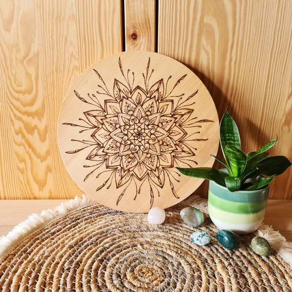 Holzbrettchen Mandala Brandmalerei