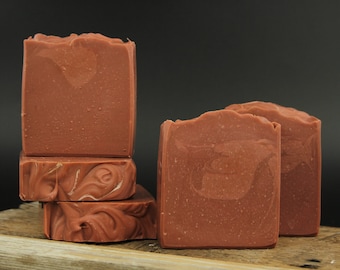 Vineyard Artisan Seife, hergestellt mit Rotwein, handgefertigte Seife in kleiner Charge