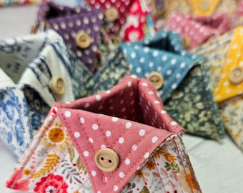 ORT Quilted Thread Catcher/ Mini thread catcher/ Small thread catcher/ Small thread Bin/ Mini thread bin/ Triangle thread catcher