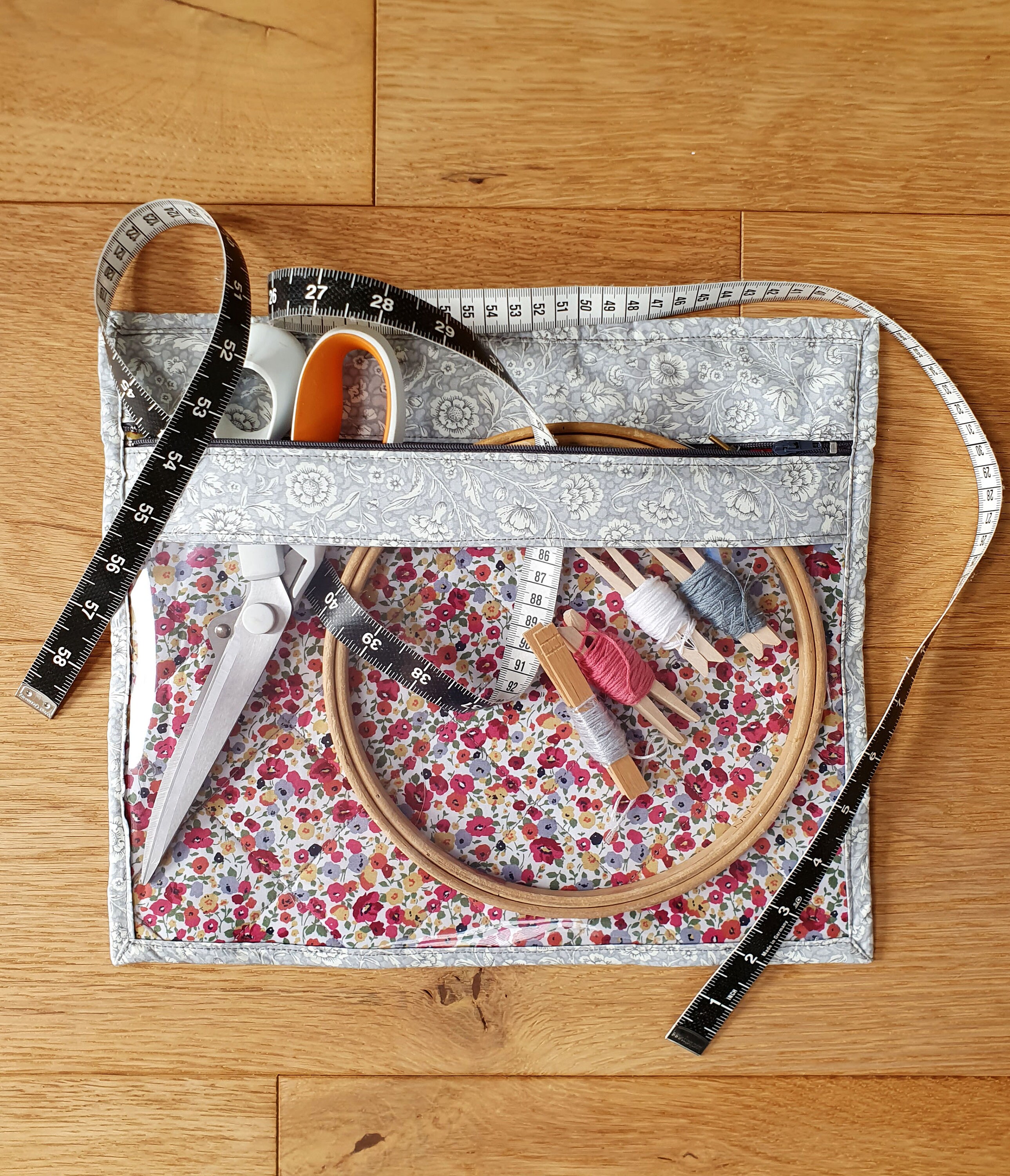 Medium Project Bag/ Medium Sewing Wallet/ 13 inch x 11 inch Project W…