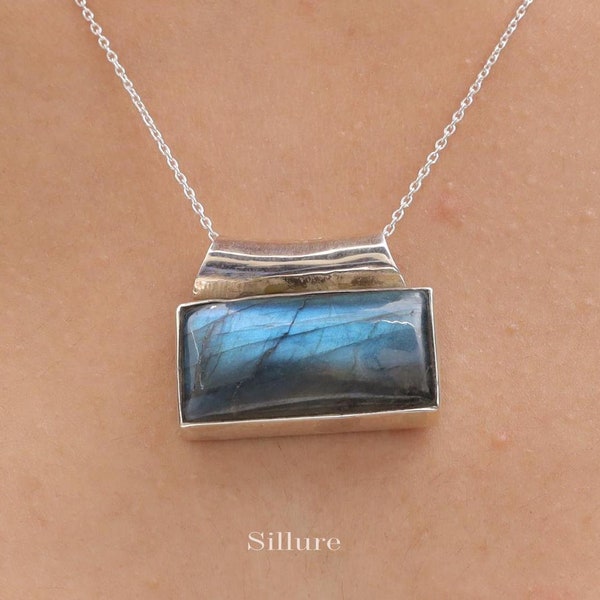 Labradorite Pendant - 925 Sterling Silver Necklace - Handmade Pendant - Pendant Necklace - Gemstone Silver Jewellery - Gift For Her