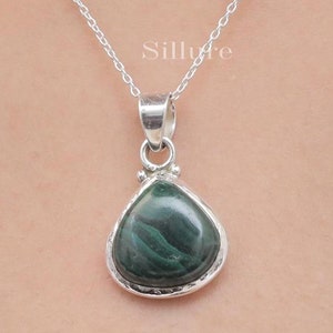 Colgante de malaquita - Collar de plata de ley 925 - Colgante de piedra preciosa en forma de pera - Collar con colgante - Joyería de plata hecha a mano - Regalo de cumpleaños