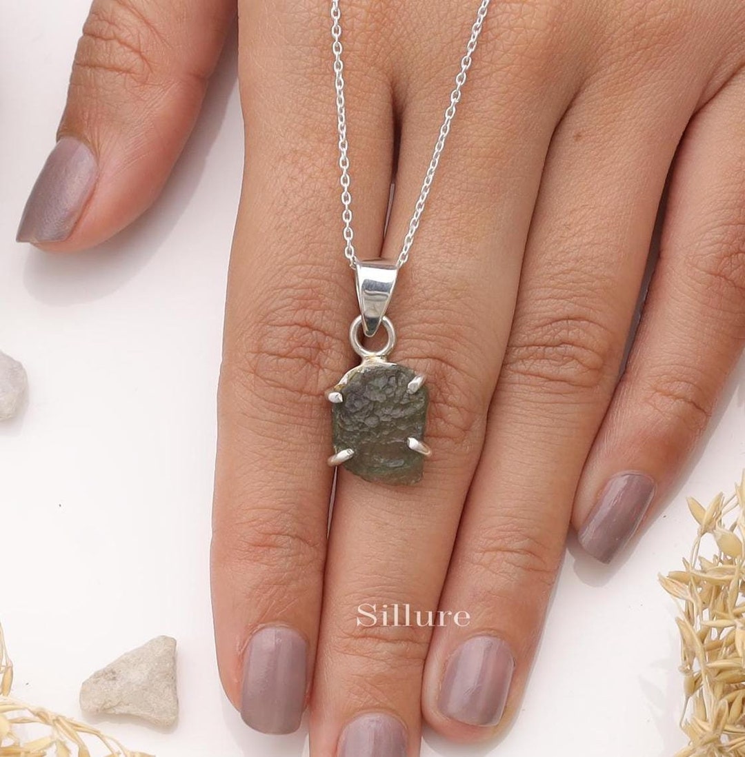 Moldavite Pendant - 925 Sterling Silver Necklace - Ntural Gemstone 