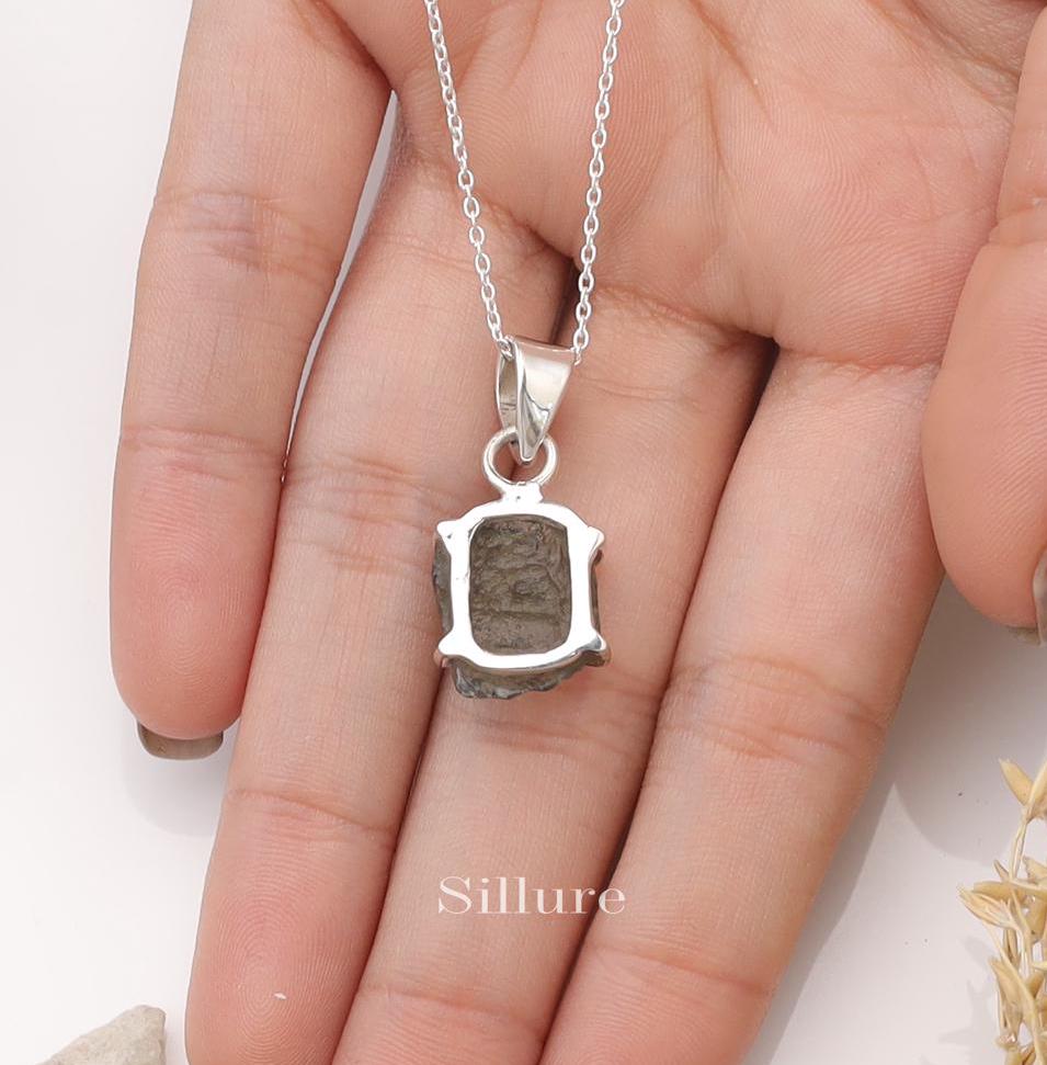 Moldavite Pendant - 925 Sterling Silver Necklace - Ntural Gemstone 