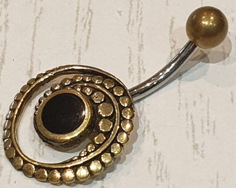 Belly button piercing with onyx, antique gold, mandala