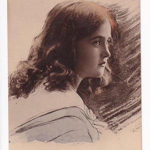 Zum Auswählen: Mädchen mit lockigen Haaren, antike deutsche Postkarte, 1910 versendet