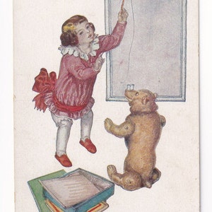 Fille entraînant un ours en peluche, carte postale autrichienne ancienne
