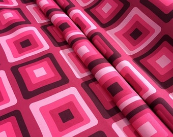 Könnte beinhalten: Pinkfarbener und brauner geometrischer Stoff mit einem sich wiederholenden Muster aus Quadraten in Quadraten.