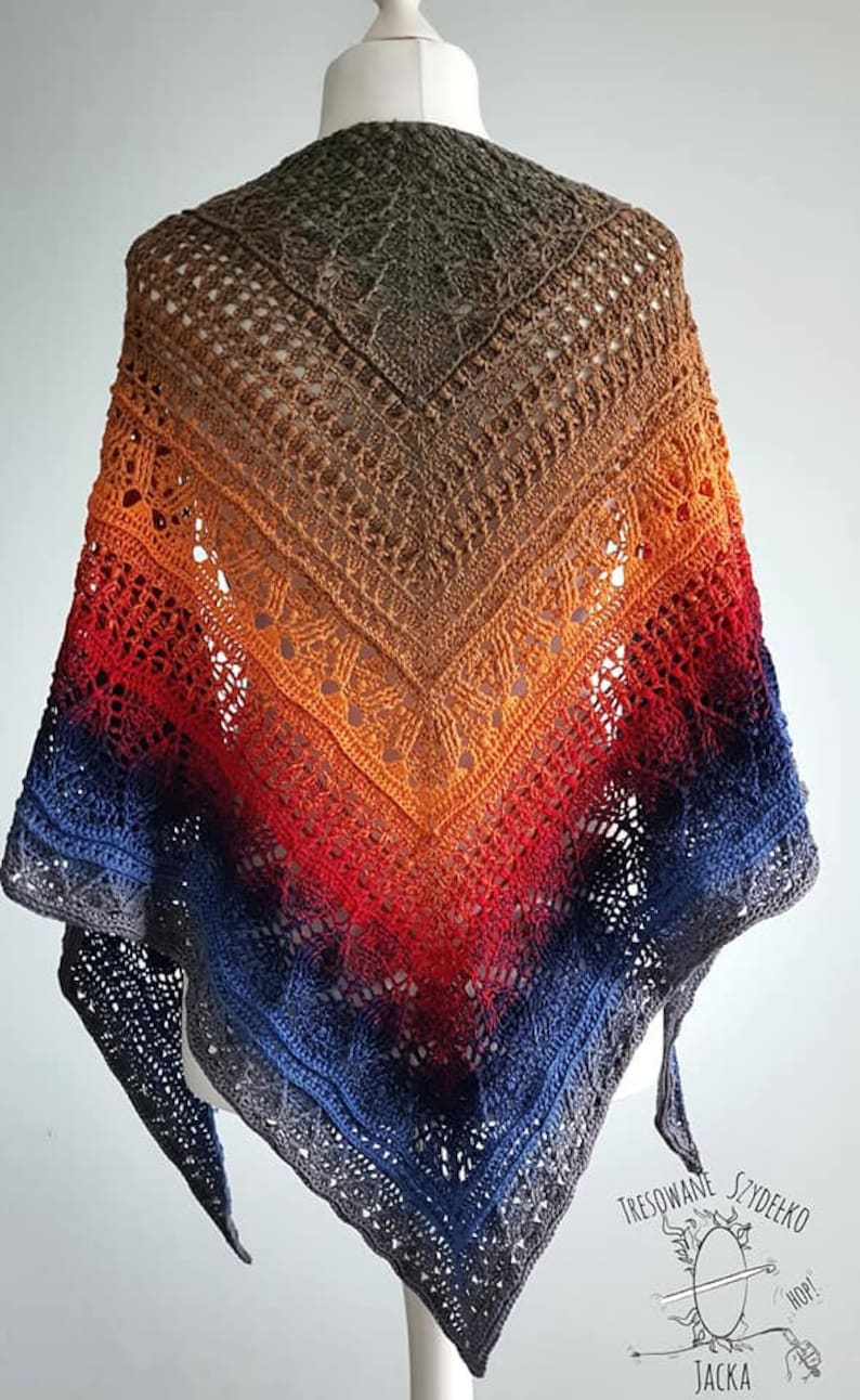 Crochet shawl pattern, crochet pattern, shawl pattern, digital pattern, charted pattern, crochet chart, triangle shawl, Defiti Shawl image 2