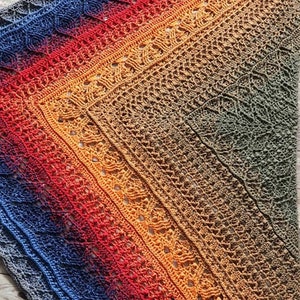 Crochet shawl pattern, crochet pattern, shawl pattern, digital pattern, charted pattern, crochet chart, triangle shawl, Defiti Shawl image 3
