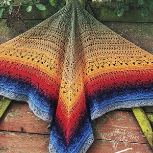 Crochet shawl pattern, crochet pattern, shawl pattern, digital pattern, charted pattern, crochet chart, triangle shawl, Defiti Shawl image 5