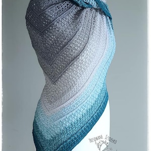 Crochet shawl pattern, crochet pattern, shawl pattern, digital pattern, charted pattern, crochet chart, triangle shawl, Zephyrine Shawl