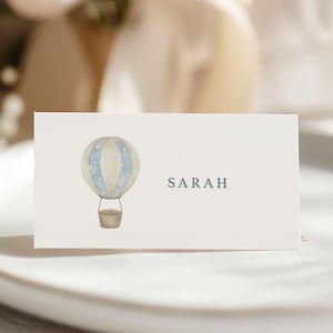 Noms de lieu pour baby shower | En haut et en bas | Montgolfière | Bleu |  Paramètres du lieu | Plan de salle | UA103