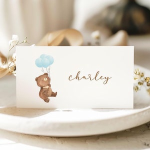 Noms de lieu pour baby shower | Ours en peluche | Ballons bleus | Bébé garçon | Non sexiste | Paramètres du lieu | Plan de salle | T101