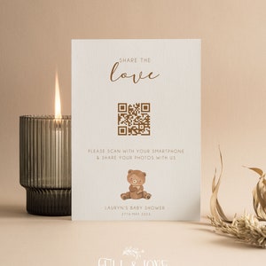 Personalisiert Teilen Sie die Liebe QR-Code-Druck | Gäste Fotodruck | Teddybär-Party Geschlechtsneutral | Babyparty Spiele | Streublümchen | T101