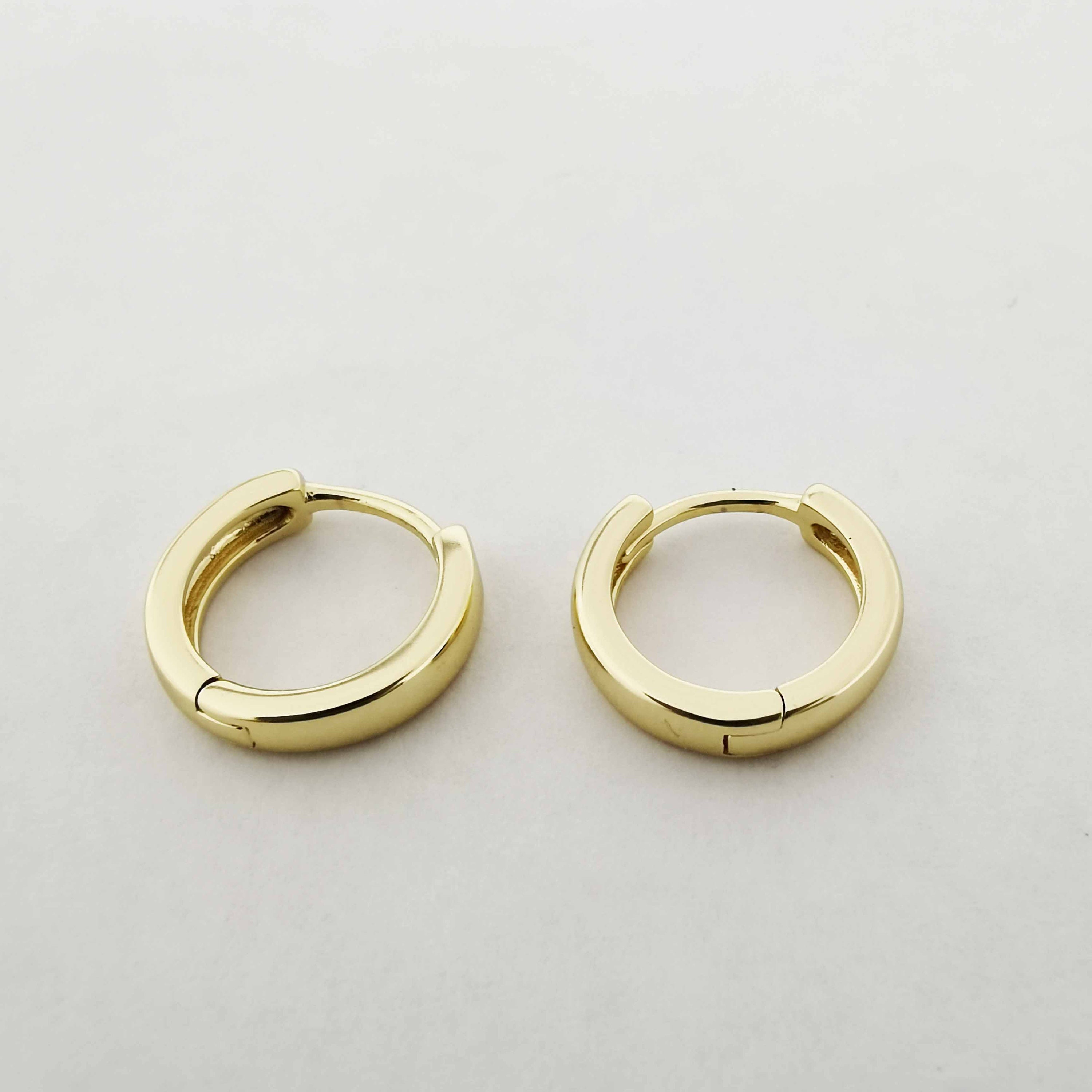 1 Pair 15x15mm Gold Small Huggie Hoop Earrings Simple Etsy UK