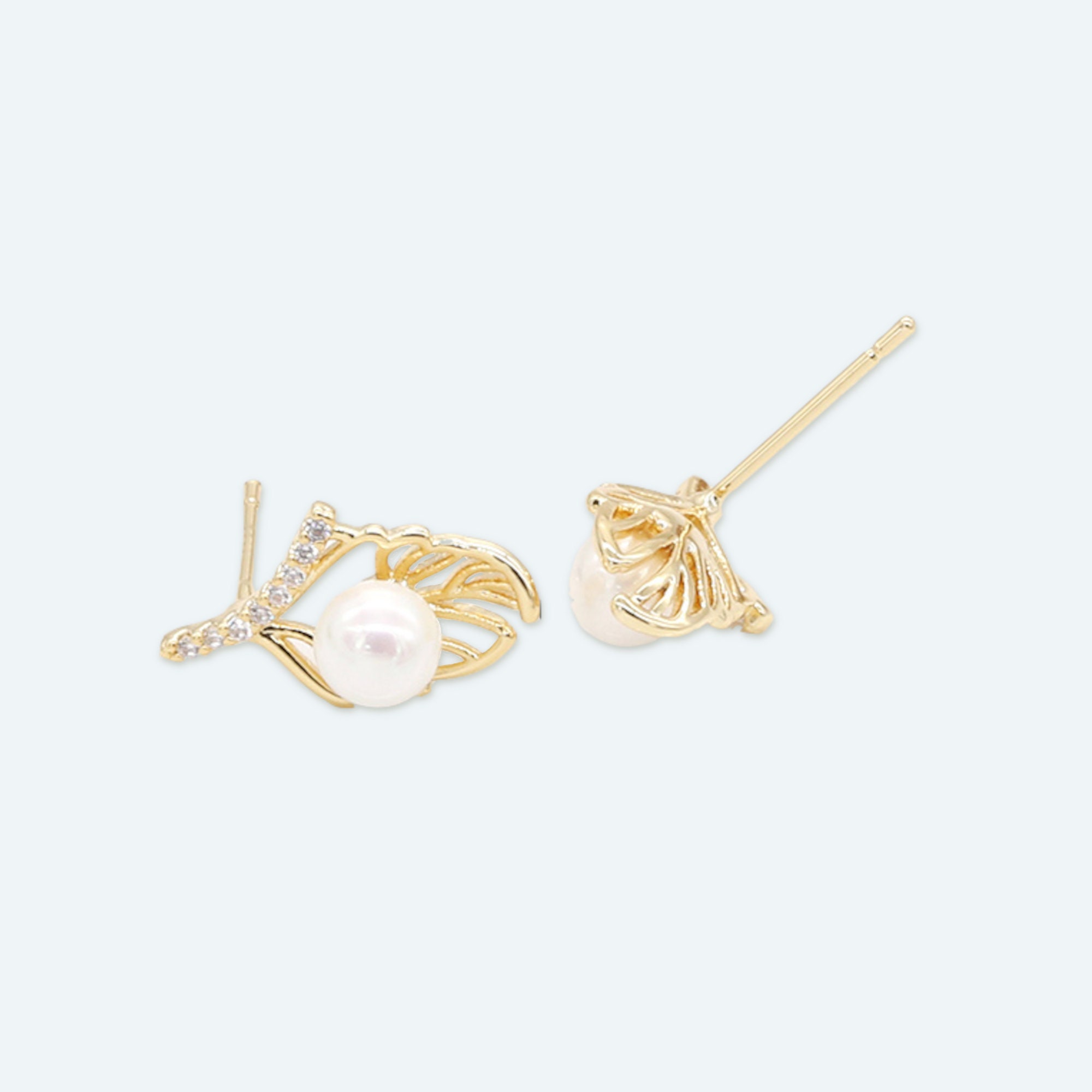 1 Pair 15x10mm Wholesale Gold Plated Leaf Stud Earrings with Faux Pearl and Micro Pave Cubic Zirconia