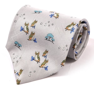 Silver Grey Owl Print Wide Silk Tie 9.5cm
