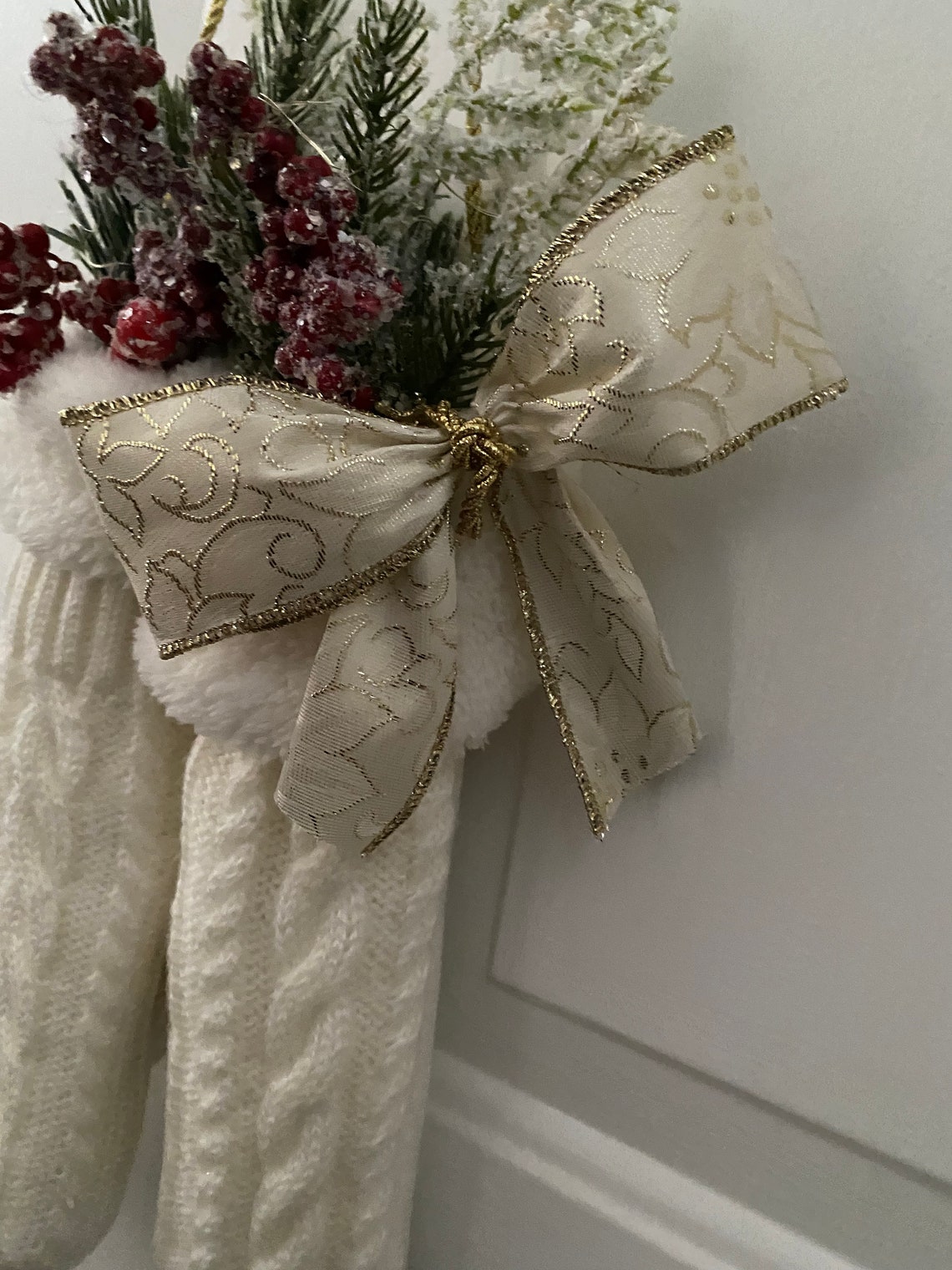 Lighted Hanging Mittens door Hangerled Lightswinter Door Etsy