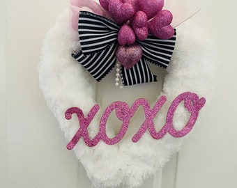 XO Valentine’s Wreath- White-Pink