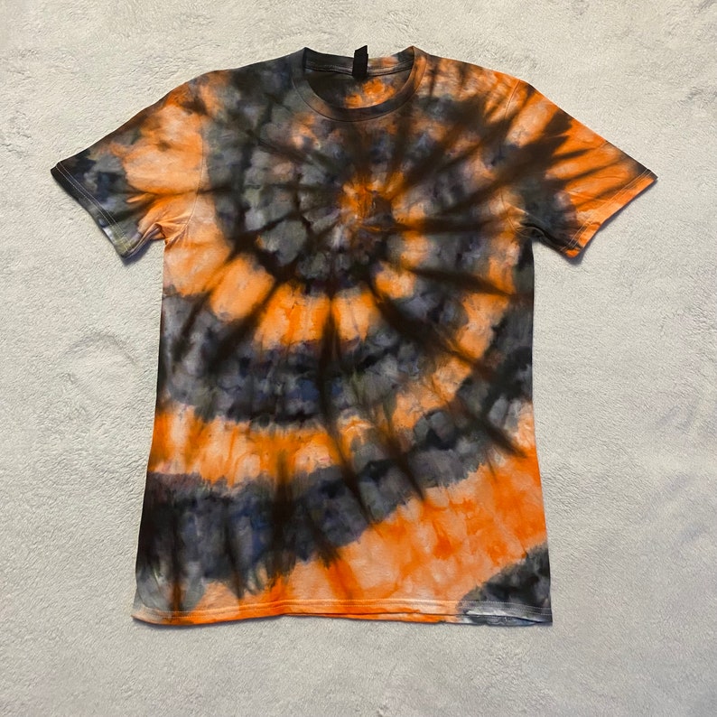 plain tie dye shirts