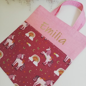 Kinder Tragetasche mit Namen Regenbogen Einhorn Berry Rosa