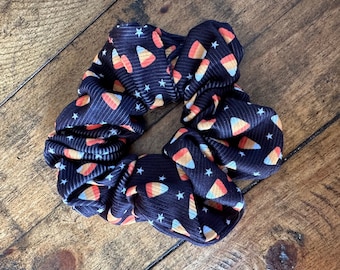 Candy Corn Scrunchie-Lindo Scrunchie-Halloween Scrunchie-XL Scrunchie