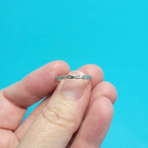 Vintage Sterling Silver Twisted Braided Design Ring Band Size 3.5, 3.75, 4, 4.25, 4.5, 4.75, 5.5, 5.75, 6.5 , 7, 7.25 New Old Stock Thin
