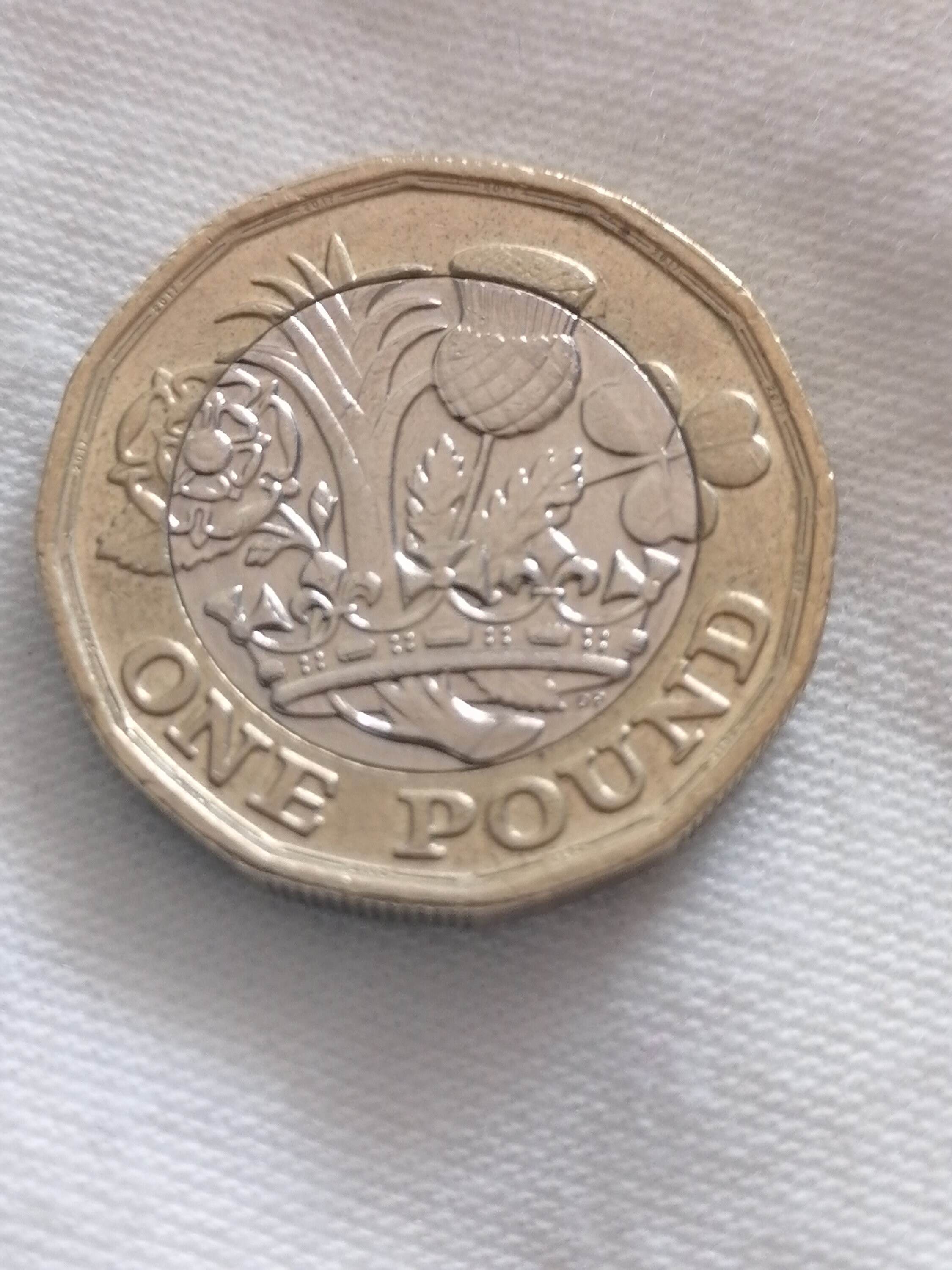 Very rare 2017 Coin Very Rare Minting Error Dark Brown Arround Both Sides