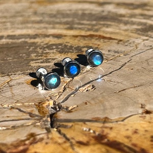 Labret Piercing, Cartilage Piercing, Crystal Earrings, Crystal Jewelry, Labradorite, 16 Gauge, Magick, Witch, Labradorite Earrings