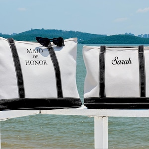 Custom Canvas Tote Bag with initials, Bridesmaids Gifts, Personalized Embroidered Text Tote Bag, Beach Bag, Gift for Her, Personalized Gifts