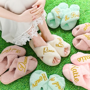 Custom Fluffy Bridesmaid Slipper, Custom Fluffy Slippers, Bachelorette Party Gifts, Fluffy Cross slippers,  Bridesmaid Gifts Proposal
