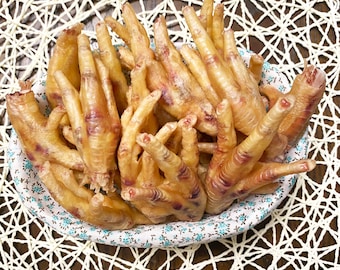 Dehydrated Chicken Feet (No Claws), Homemade, Natural Healthy Dog Training Treats, Chewable, Vacuum Sealed Freshness