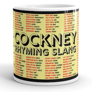 Cockney Rhyming Slang A-Z gelbe und schwarze bedruckte Tasse
