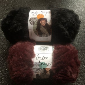 Lion Brand Yarn Go For Faux Yarn-Black Panther