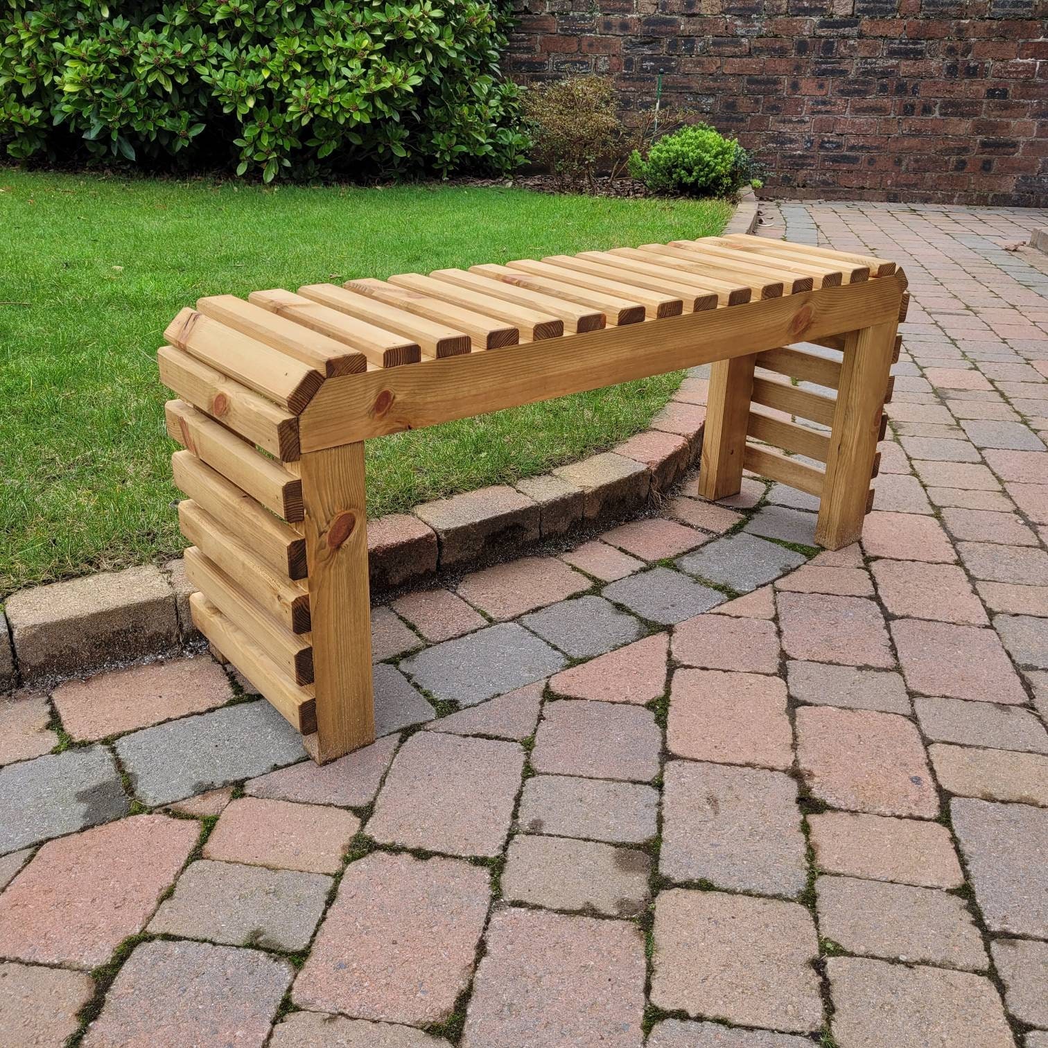 Bench made 2024 from logs