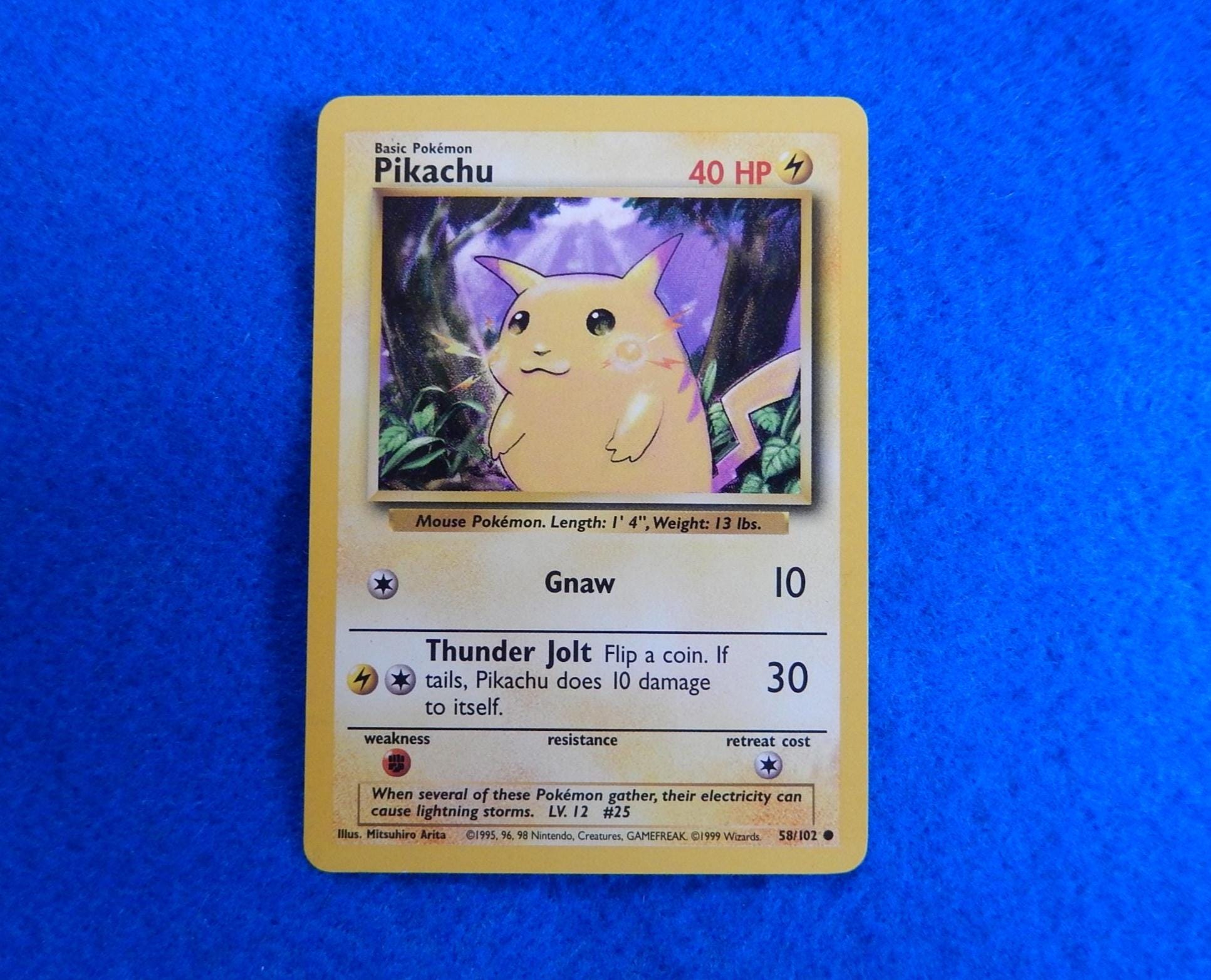 pokemon base set common card 58102 pikachu (58/102) - this card is the perfect way to showcase your collection. PIKACHU - Base Set -