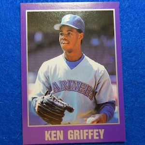 KEN GRIFFEY Jr. 1990 Starz Baseball Card, Glossy Purple Border, Seattle Mariners, Near Mint