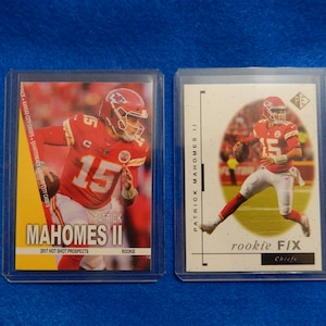 PATRICK MAHOMES 2017 Rookie Football Cards Lot of 2, Kansas City Chiefs