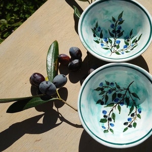 Petit bol en poterie fait main avec peinture branche d&#39;olivier