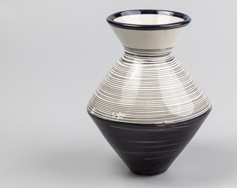 Handmade Decoration Vase Conical Ceramic, handpainted with black color and carved by hand