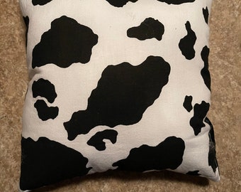18x18 TeeRetro Hereford Cow Love Pattern Tribal Vintage Retro Classic Throw Pillow Multicolor 18x18 TeeRetro Hereford Cow Love Pattern Tribal Vintage Retro Classic Throw Pillow Multicolor