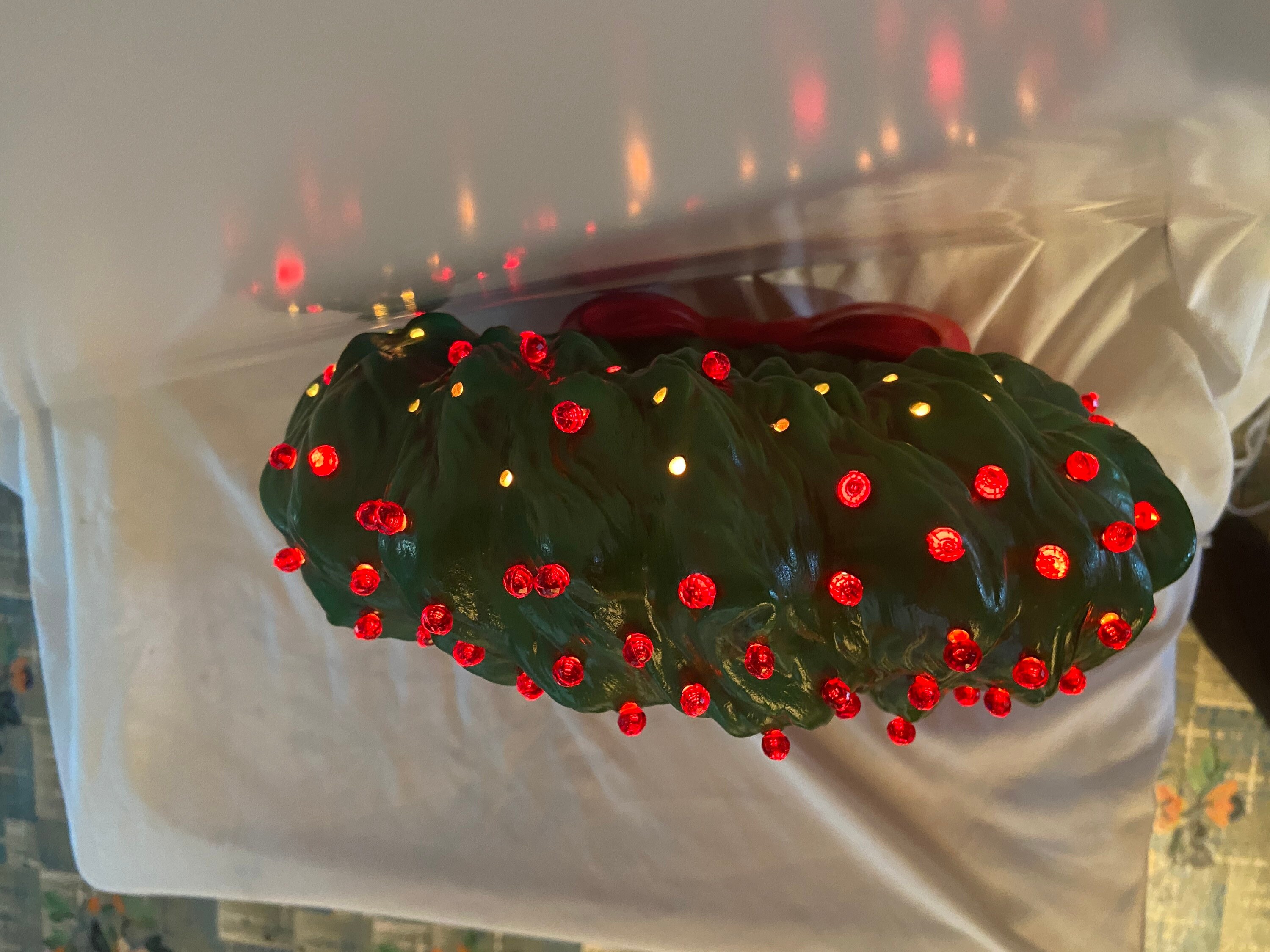 Vintage Ceramic light Up Wreath perched on ceramic red Etsy