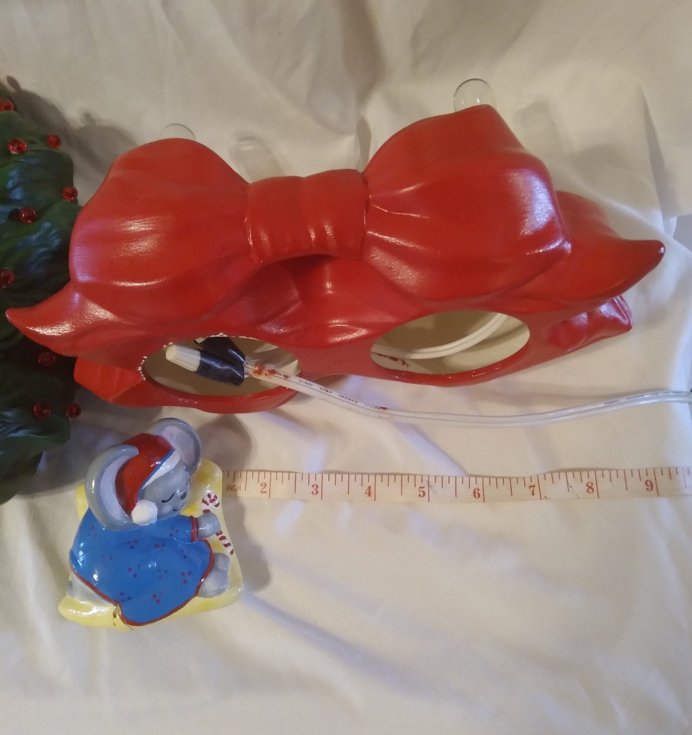 Vintage Ceramic light Up Wreath perched on ceramic red Etsy