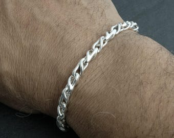 Handcrafted Sterling Silver 5mm Twisted Link Bracelet: Solid Sterling Silver Chain